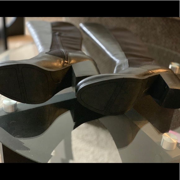 Nine West Tall Boots in Like New Condition - Picture 7 of 8